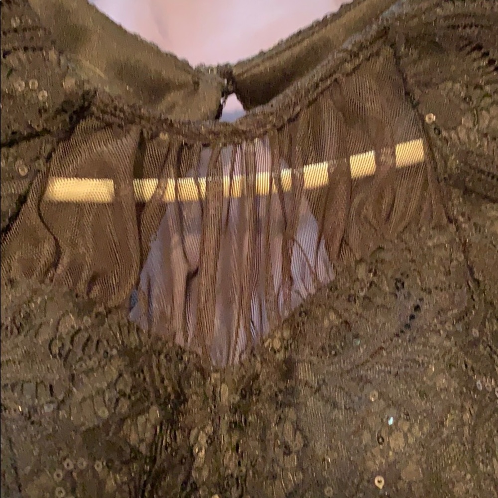 Dress - Picture 7 of 7